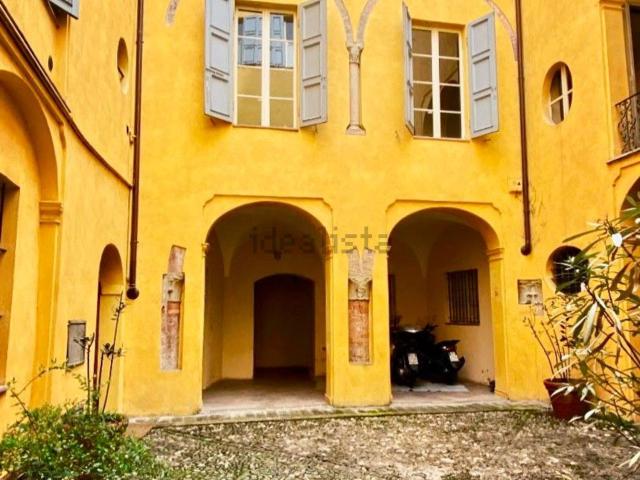 Appartamento in affitto di 150 m²