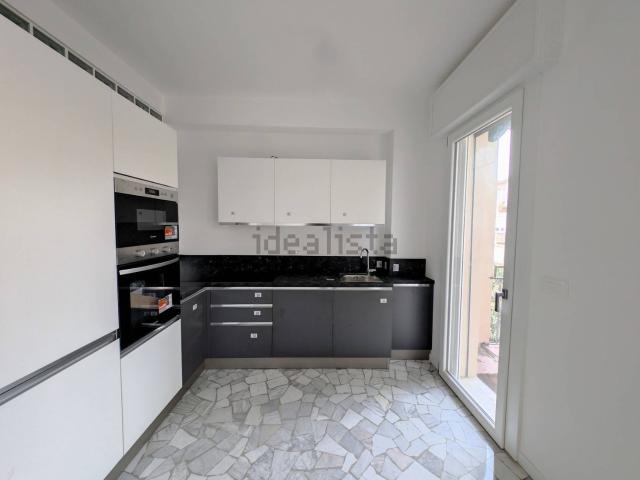 Appartamento in affitto di 150 m²