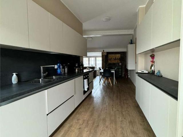 Appartamento in affitto di 150 m²