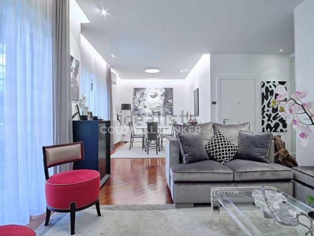 Appartamento in affitto di 150 m² in Via Courmayeur