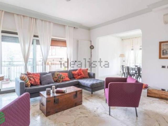 Appartamento in affitto di 150 m² in Via Cassia, 837