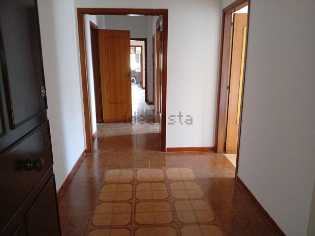 Appartamento in affitto di 150 m² in Via Giacomo Leopardi