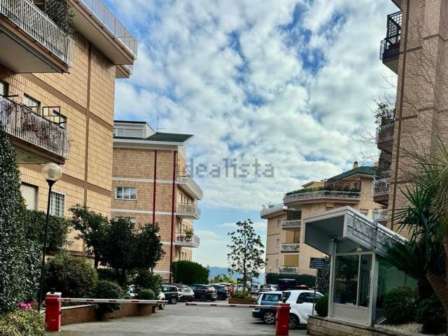Appartamento in affitto di 150 m² in Via Guido Banti