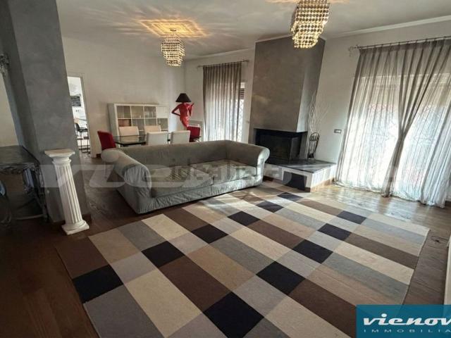 Appartamento in affitto di 150 m² in Via di Casal Morena