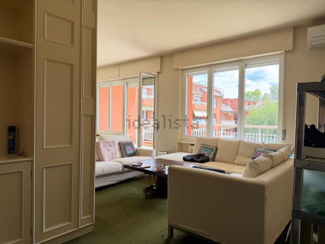Appartamento in affitto di 150 m² in Via Fabio Filzi, 22