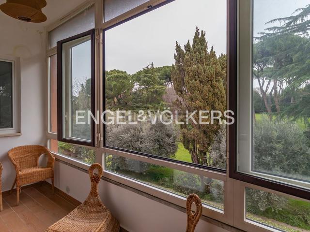 Appartamento in affitto di 150 m² in Via Odoardo Beccari