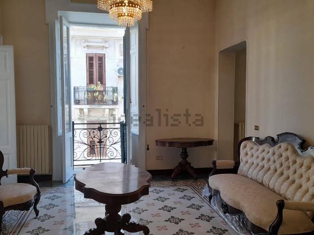 Appartamento in affitto di 150 m² in Via Ottimati