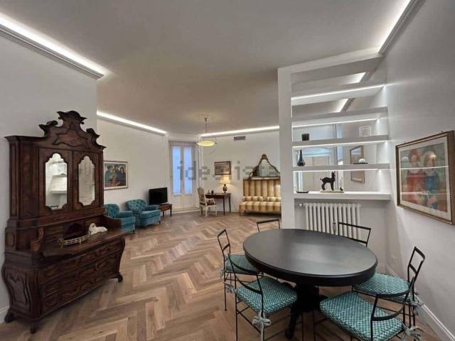Appartamento in affitto di 150 m² in Via Mauro Macchi, 33