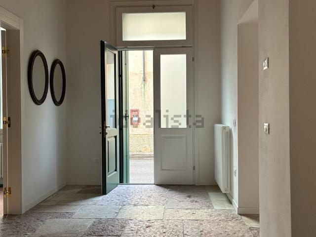 Appartamento in affitto di 150 m² in Via Margnan