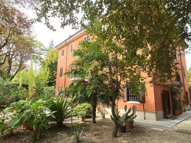 Appartamento in affitto di 150 m² in Via Marzabotto