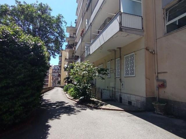 Appartamento in affitto di 150 m² in Via Michelangelo Naccherino