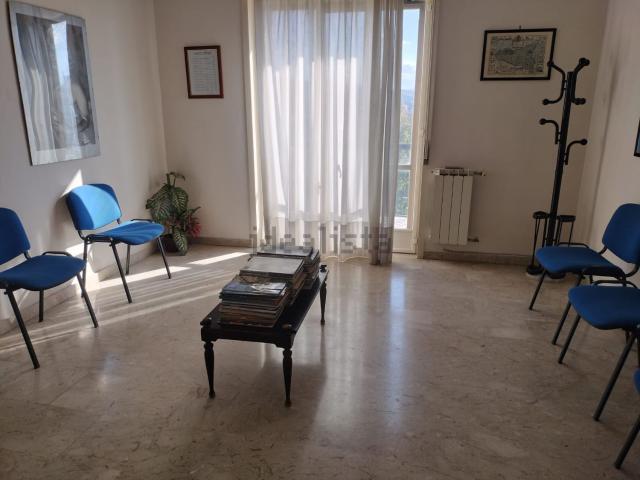 Appartamento in affitto di 150 m² in Via Nazario Sauro