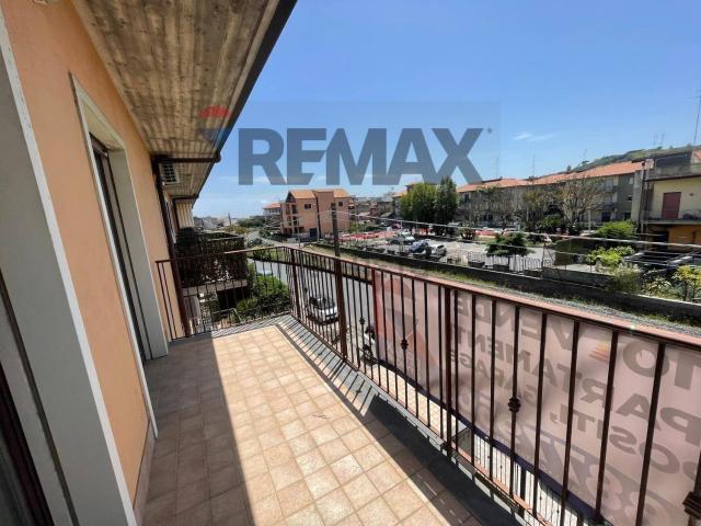 Appartamento in affitto di 150 m² in Via Sorrentino