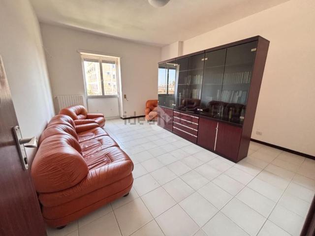 Appartamento in affitto di 150 m² in Via Salesiani, 15