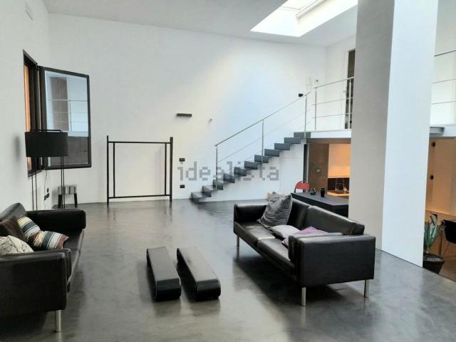 Appartamento in affitto di 150 m² in Via Scipione Crisanzio, 5
