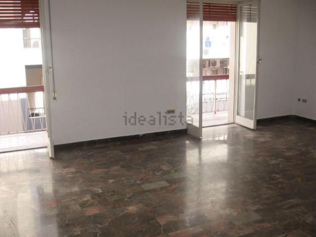 Appartamento in affitto di 150 m² in Via Sebastiano Olivieri, 33