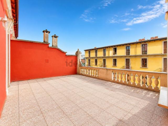 Appartamento in affitto di 150 m² in Via Spartaco