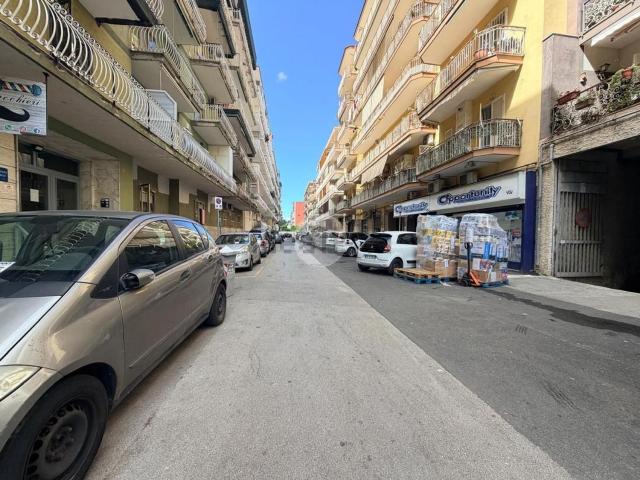 Appartamento in affitto di 150 m² in Via Talete Di Mileto, 4