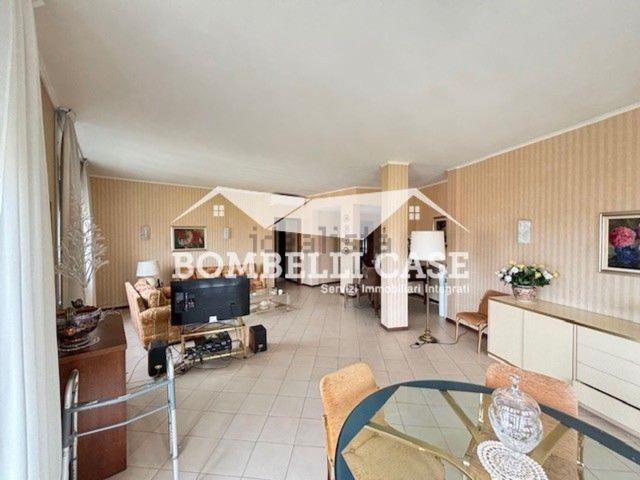 Appartamento in affitto di 150 m² in Viale Gran Sasso, 38
