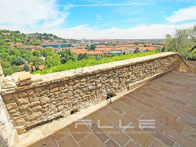 Appartamento in affitto di 150 m² in Borgo Canale