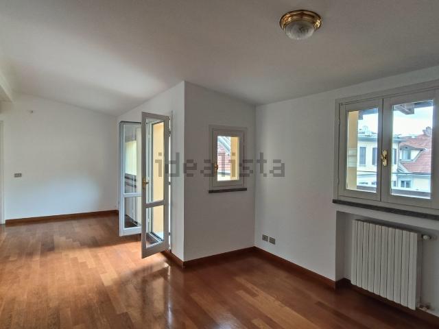 Appartamento in affitto di 150 m² in Corso Buenos Aires