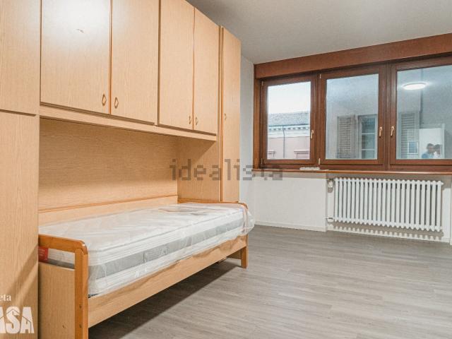Appartamento in affitto di 150 m² in Piazza Almerici