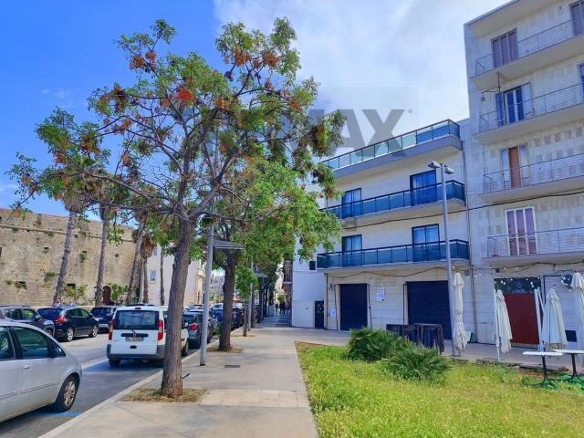 Appartamento in affitto di 152 m² in Via Colombo Cristoforo, 34
