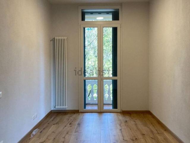 Appartamento in affitto di 153 m² in Via Marsala
