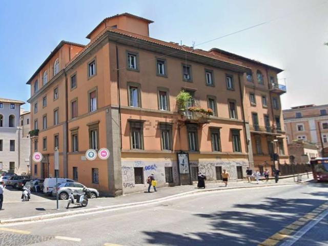 Appartamento in affitto di 153 m² in Largo dei Fiorentini