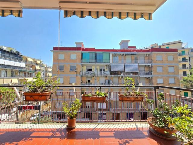 Appartamento in affitto di 154 m² in Via Eduardo Nicolardi