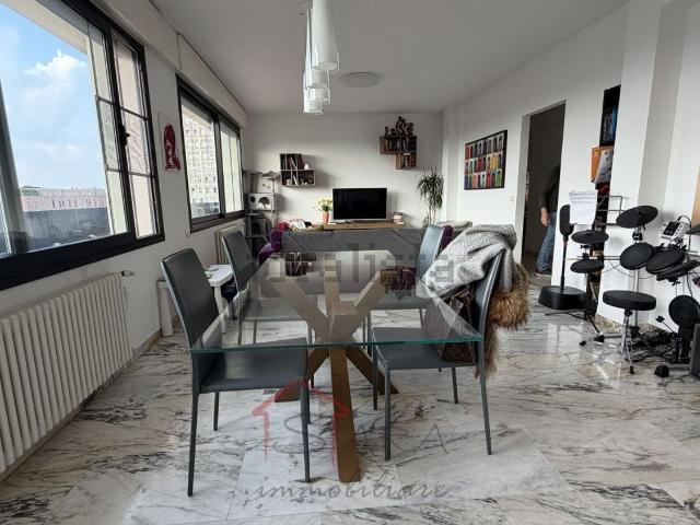 Appartamento in affitto di 155 m²