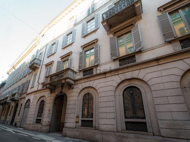 Appartamento in affitto di 155 m² in Via Amedei, 11