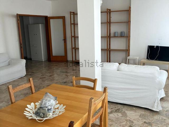 Appartamento in affitto di 155 m² in Via Alberto Mario
