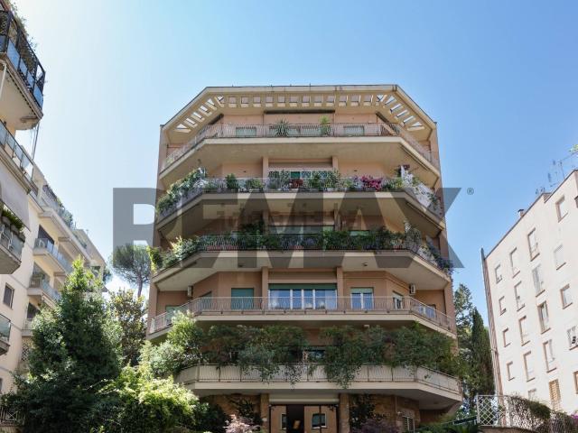 Appartamento in affitto di 155 m² in Via Barnaba Tortolini, 23