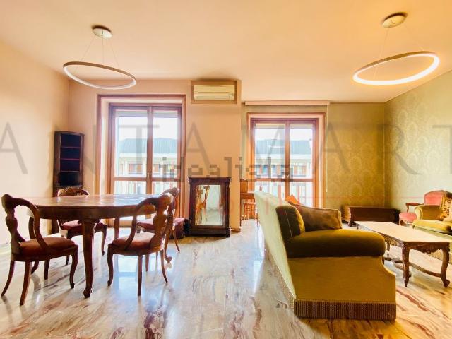 Appartamento in affitto di 155 m² in Via Giotto