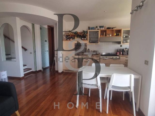 Appartamento in affitto di 155 m² in Via dei Santi, 6