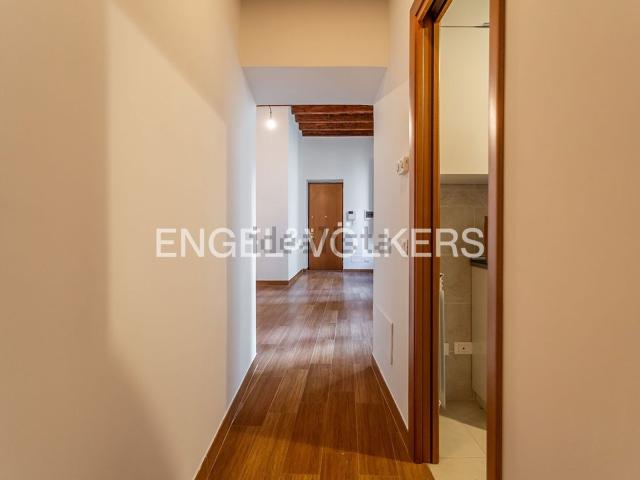 Appartamento in affitto di 155 m² in Via della Maschera d&apos Oro