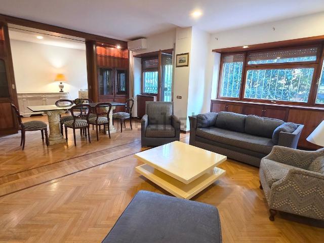 Appartamento in affitto di 155 m² in Viale Africa, 40