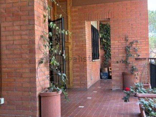 Appartamento in affitto di 157 m² in Via Elio Chianesi