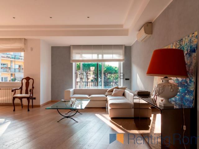 Appartamento in affitto di 157 m² in Via Valdagno, 21