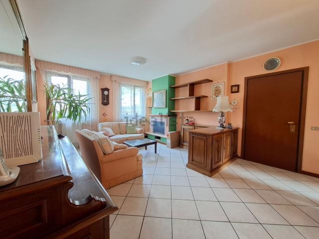Appartamento in affitto di 158 m²