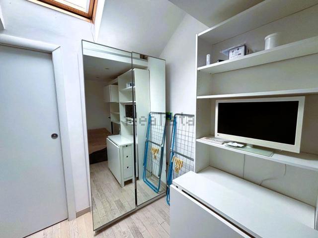 Appartamento in affitto di 15 m² in Via della Sila, 21