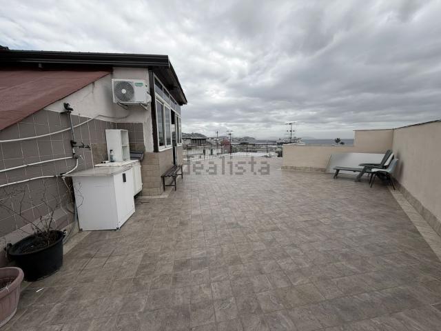 Appartamento in affitto di 15 m² in Via Miliscola