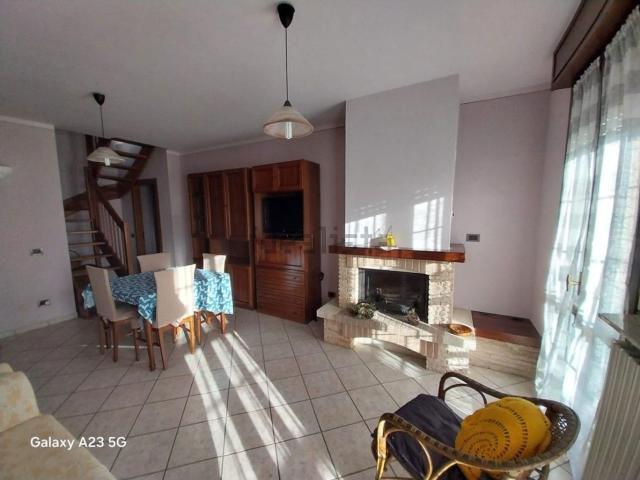 Appartamento in affitto di 160 m²