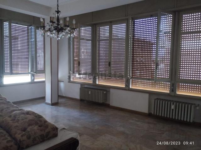 Appartamento in affitto di 160 m²