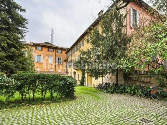 Appartamento in affitto di 160 m² in Via Fontanelli