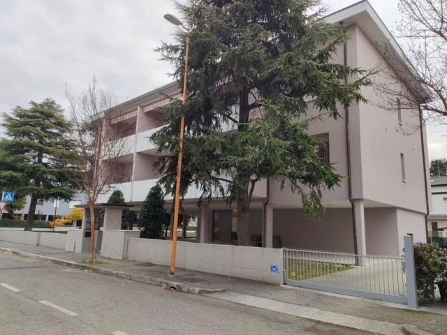 Appartamento in affitto di 160 m² in Via C. Cafiero