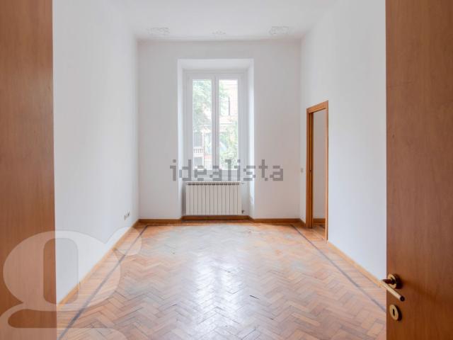 Appartamento in affitto di 160 m² in Via Crescenzio
