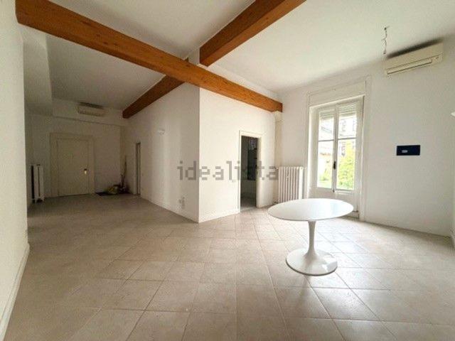 Appartamento in affitto di 160 m² in Via Alfonso Lamarmora