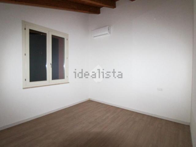 Appartamento in affitto di 160 m² in Via Giovanni Falcone, 80